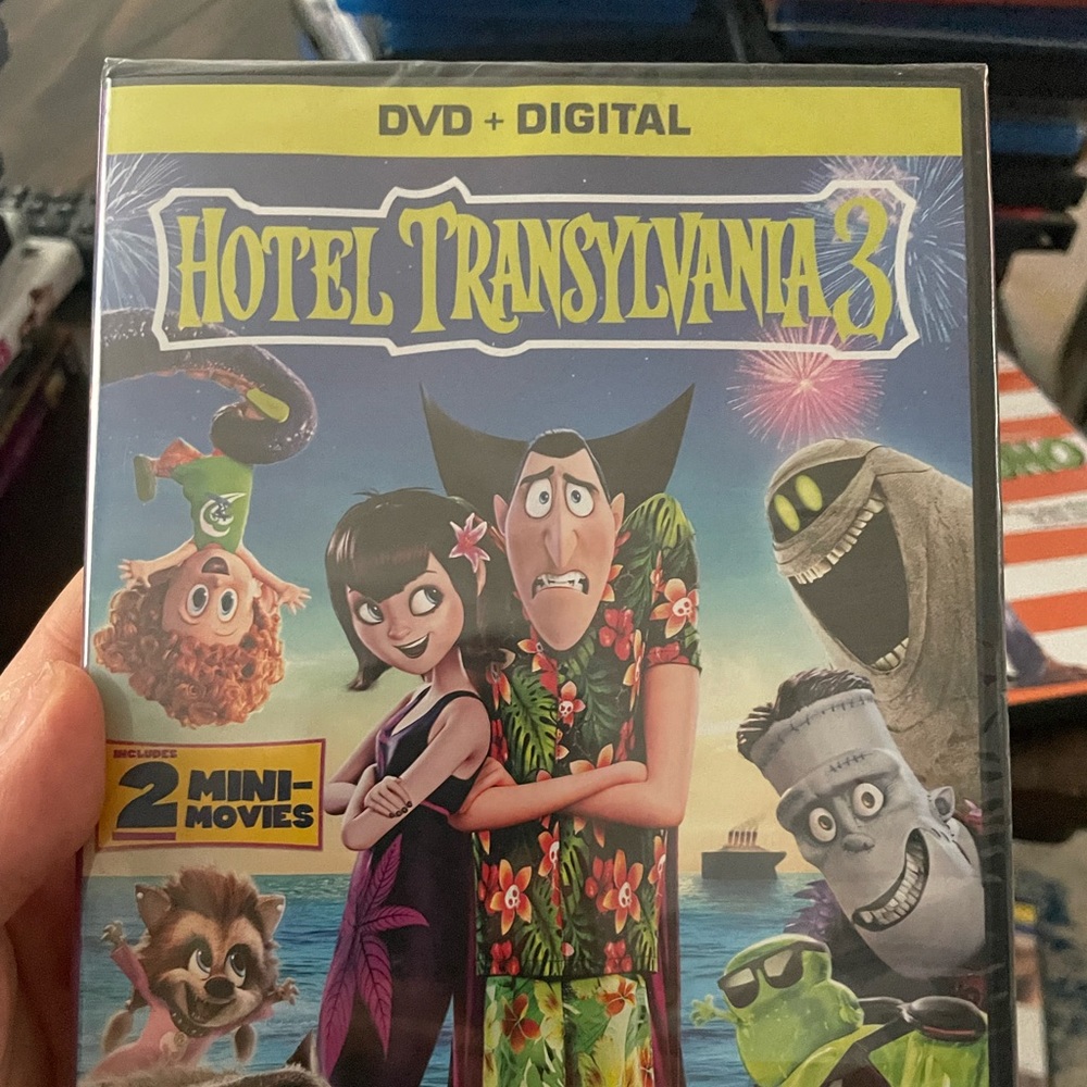 Hotel Transylvania 3 (DVD NWOT)